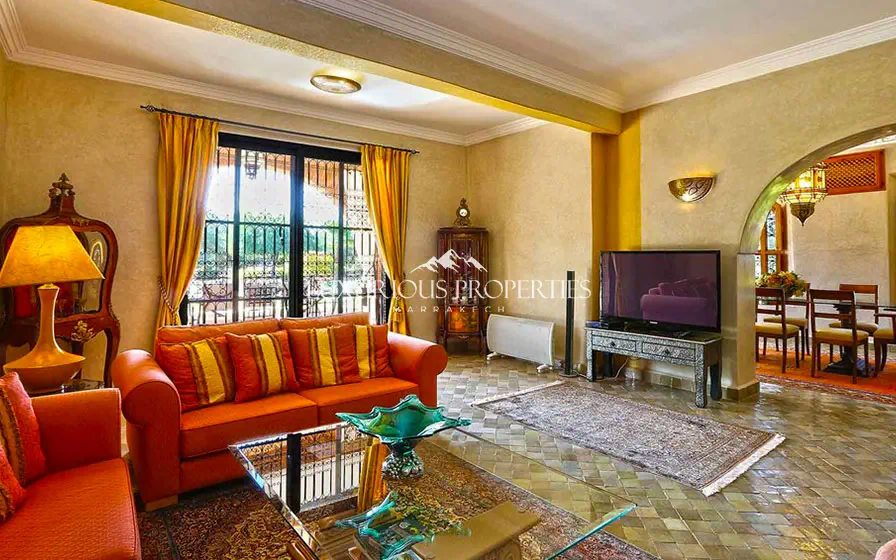 Manifique Villa à Vendre à Marrakech - Agence Immobilière - Salon