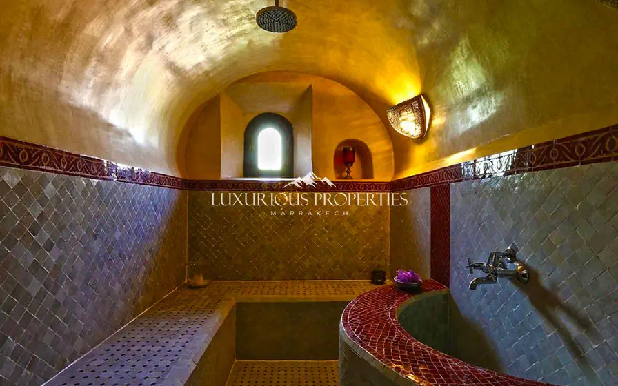 Manifique Villa à Vendre à Marrakech - Agence Immobilière - Hammam