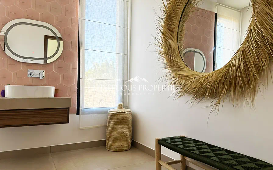 Villa Contemporaine à Vendre - Domaine Oliveraie - Salle de bain - Agence Immobilière Marrakech
