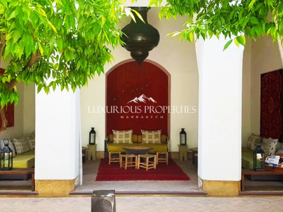 Riad Marrakech à Vendre - 8 Chambres - Médina