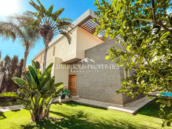 Magnifique Villa à Vendre - 3 Chambres - Akenza, Route de l'Ourika