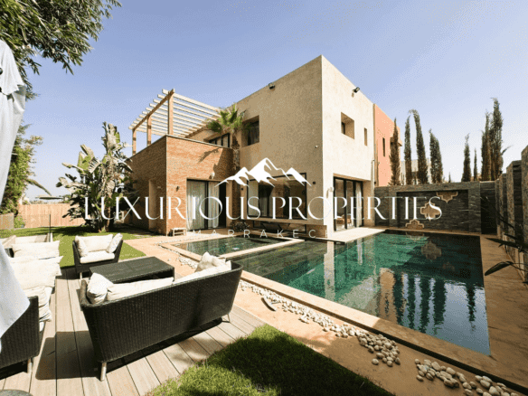 Splendide Villa de 400m² à Vendre à Akenza