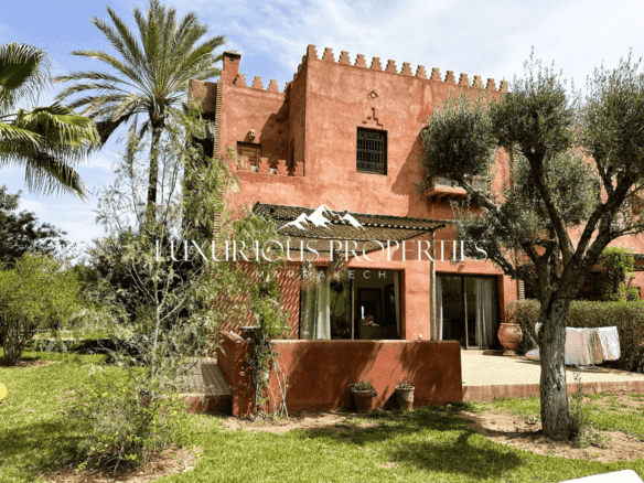 Villa Style Riad Traditionnel de 400m² à Vendre à Bab Atlas - Villa à vendre Palmeraie Marrakech
