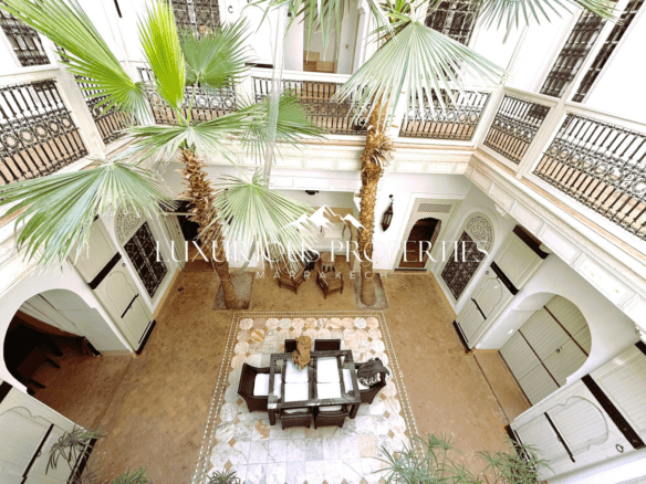 Charmant Riad à Marrakech de 165m² et 5 chambres. Une excellente opportunité pour investir dans l'immobilier à Marrakech.
