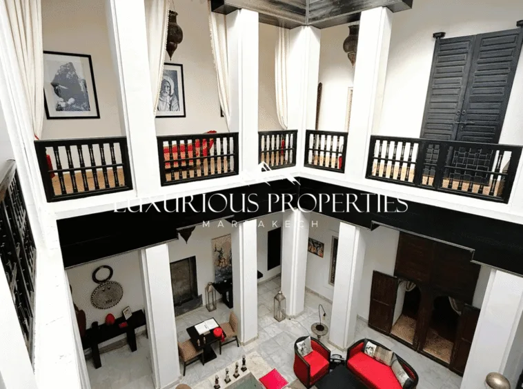 Riad Authentique à Vendre, 185m², Secteur Bensalah - Marrakech