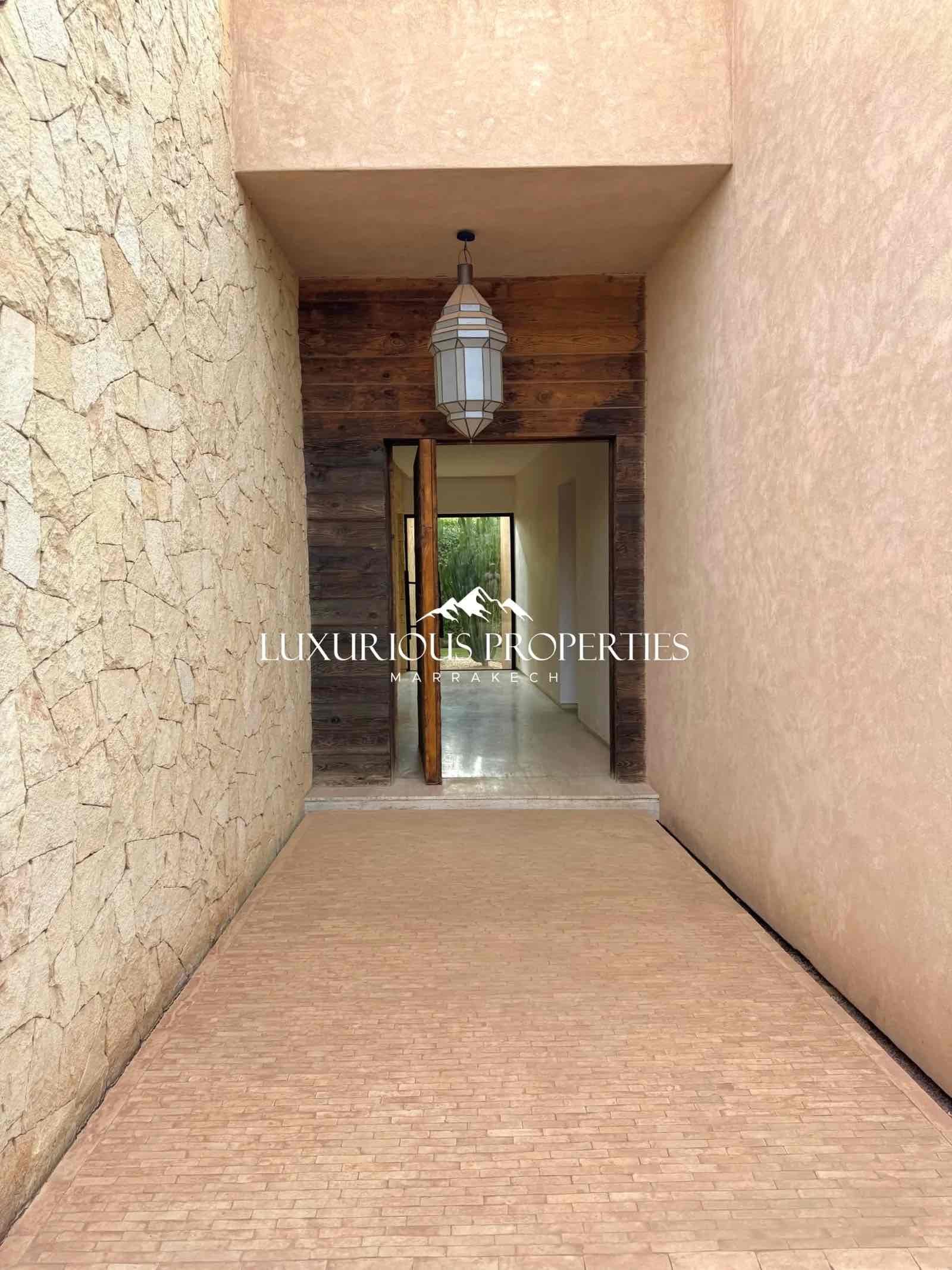 622EAB11-5011-45F9-B6EE-192165310D8A-scaled_5_11zon