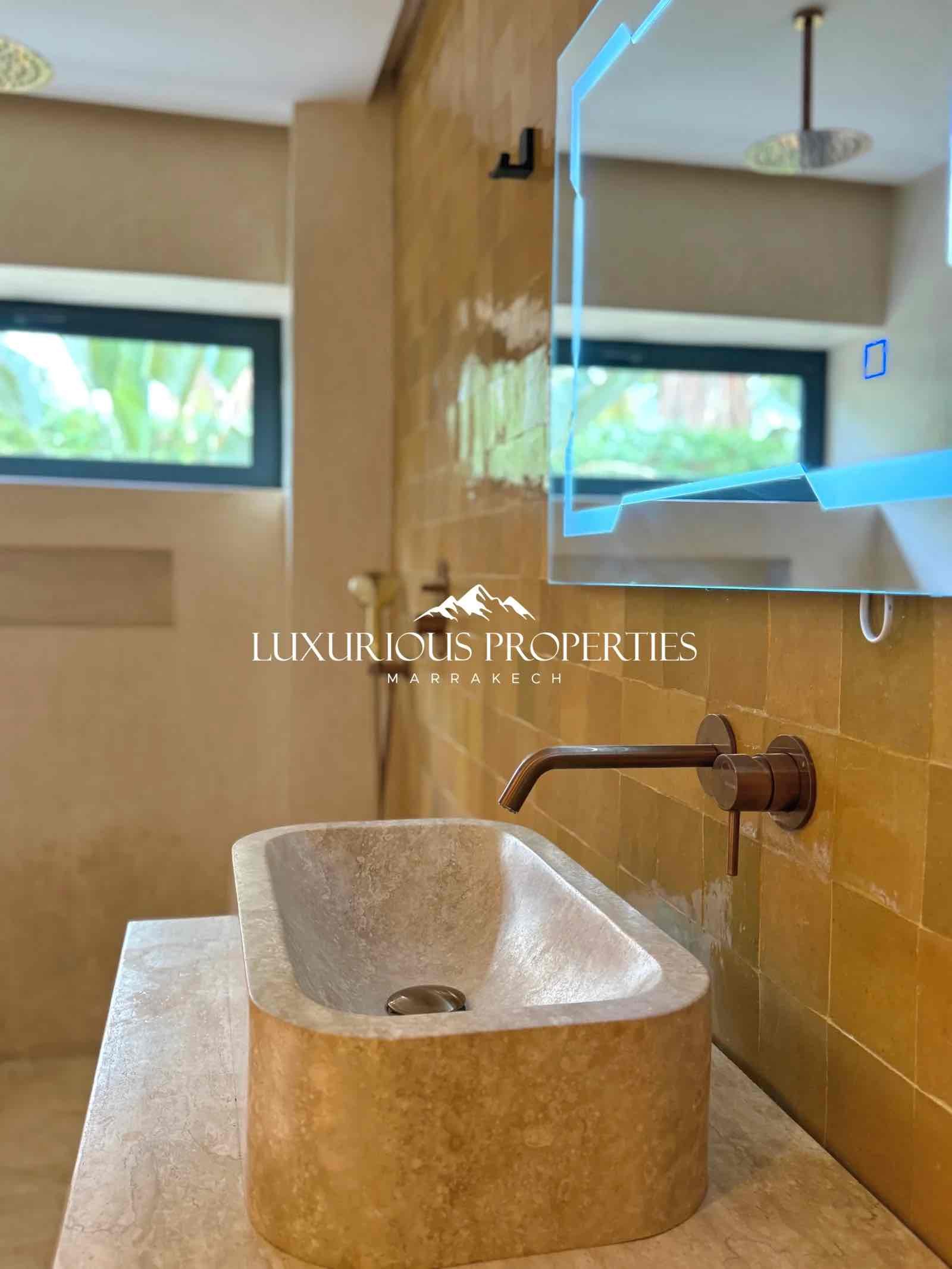 DF8B3EA3-81C7-42C4-A836-EE7A6BD845A0-scaled_7_11zon