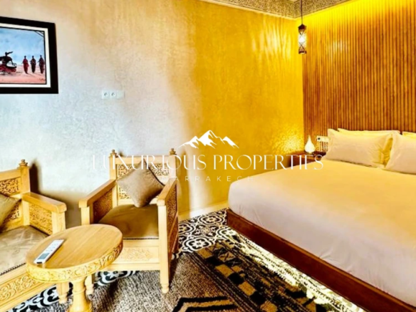 Vente Riad Marrakech - 133m², 3 Suites + 2 Chambres, Spa, Terrasse – Bab Ghmat