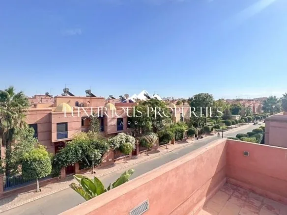 Villa meublée avec piscine - 5 chambres, 5 sdb, terrasse - Route de Casablanca
