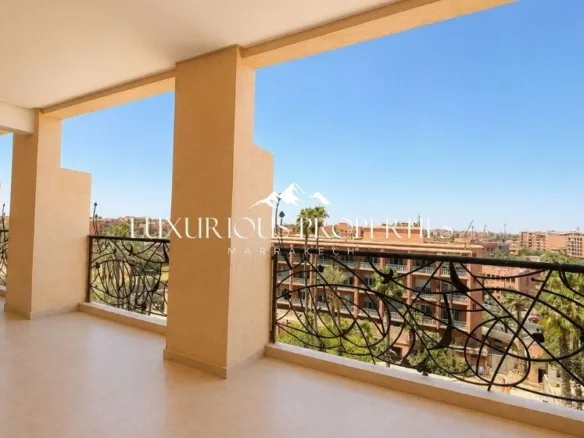 Appartement rénové - salon, cuisine équipée, terrasse - Hivernage